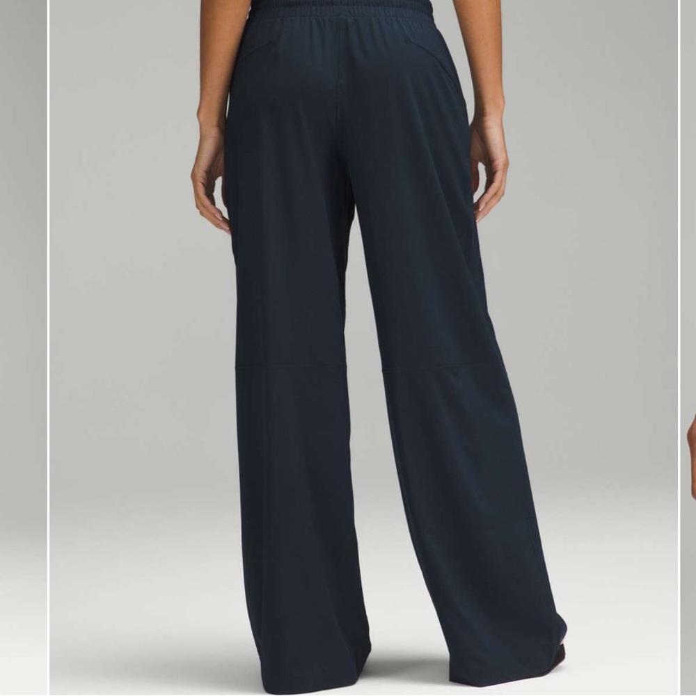 Lululemon Swift Wide-Leg Mia-Rise Pant *Full Length True Navy. Size 6 in EUC. - Picture 2 of 9